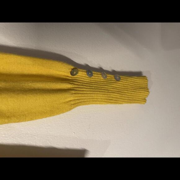 Ananas Cute yellow turtleneck - Picture 2 of 4